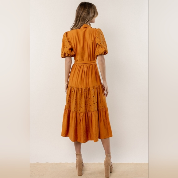 OPHELIA LACE MIDI DRESS IN MUSTARD - Picture 4 of 5